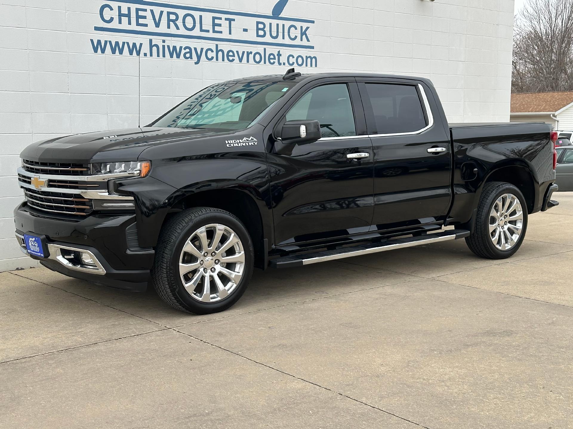 Used 2020 Chevrolet Silverado 1500 High Country with VIN 3GCUYHEL3LG204206 for sale in Rock Valley, IA