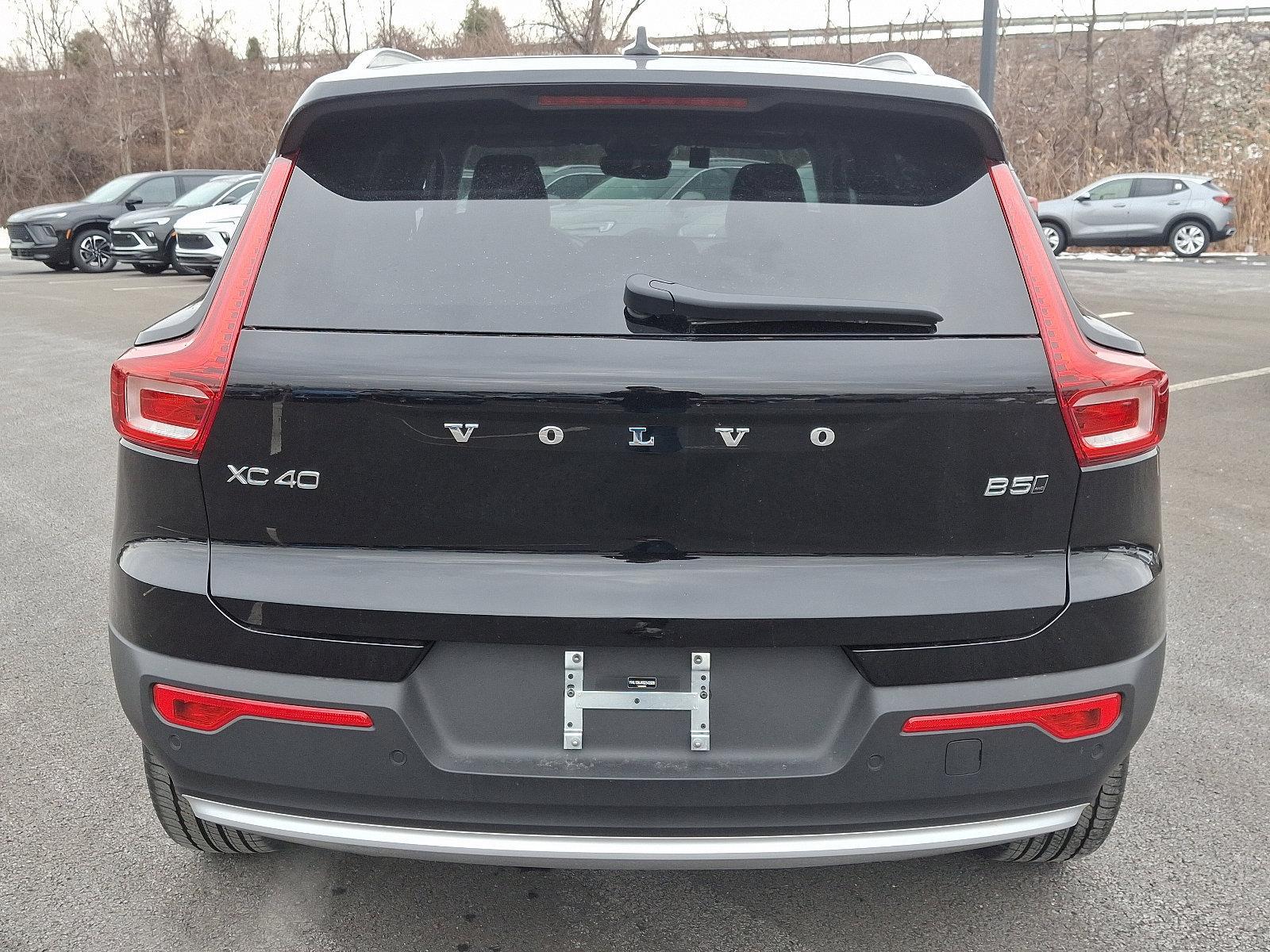 2025 Volvo XC40 Vehicle Photo in Trevose, PA 19053