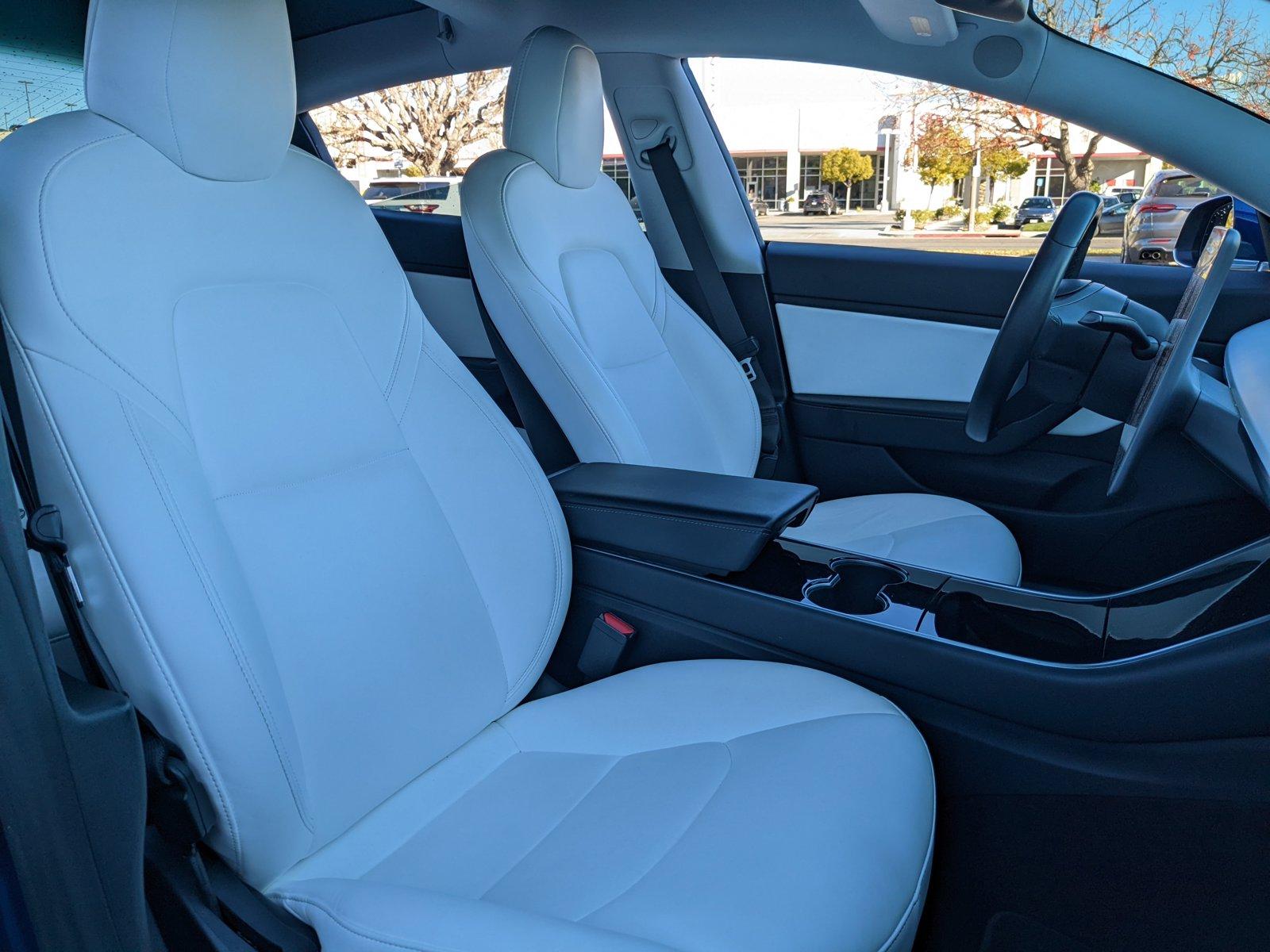 2018 Tesla Model 3 Vehicle Photo in VALENCIA, CA 91355-1705