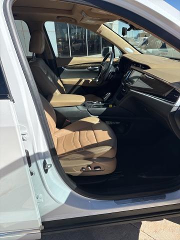 2020 Cadillac XT6 Vehicle Photo in Winslow, AZ 86047-2439