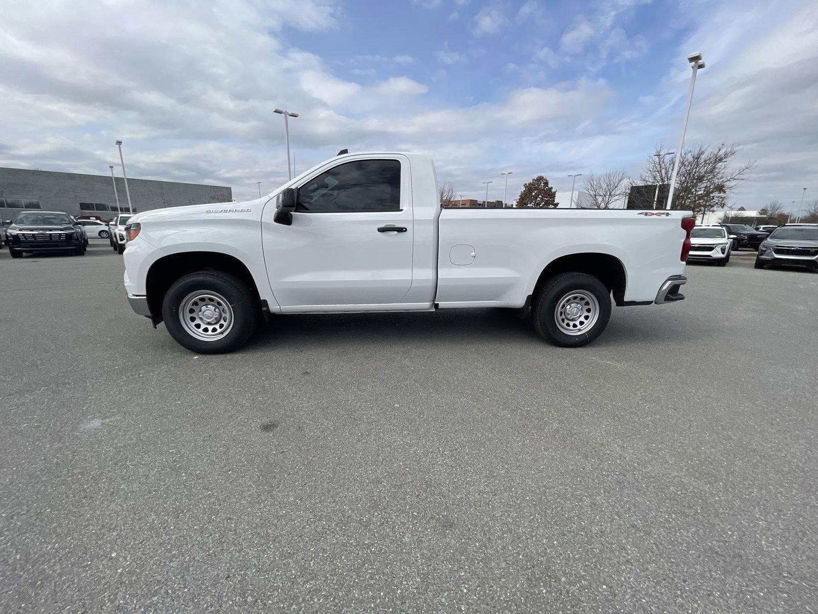 2025 Chevrolet Silverado 1500 Vehicle Photo in BENTONVILLE, AR 72712-4322