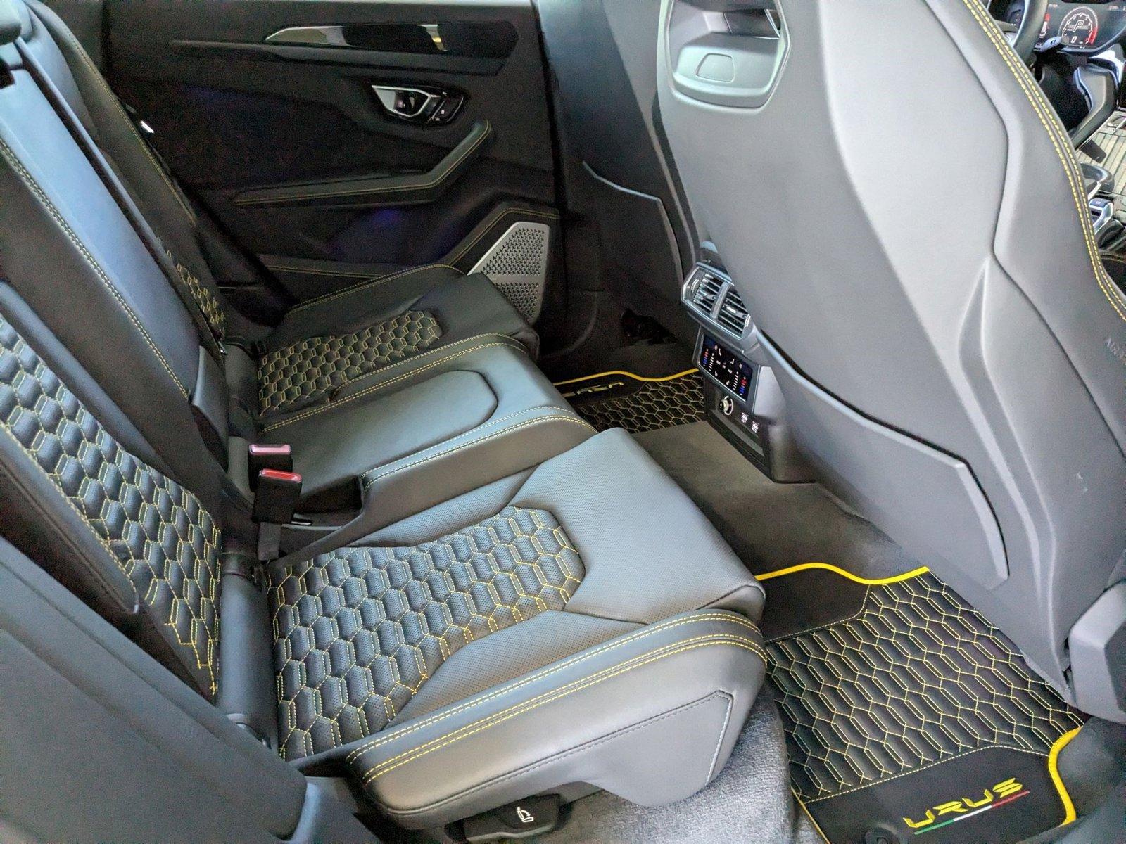 2021 Lamborghini Urus Vehicle Photo in Miami, FL 33169