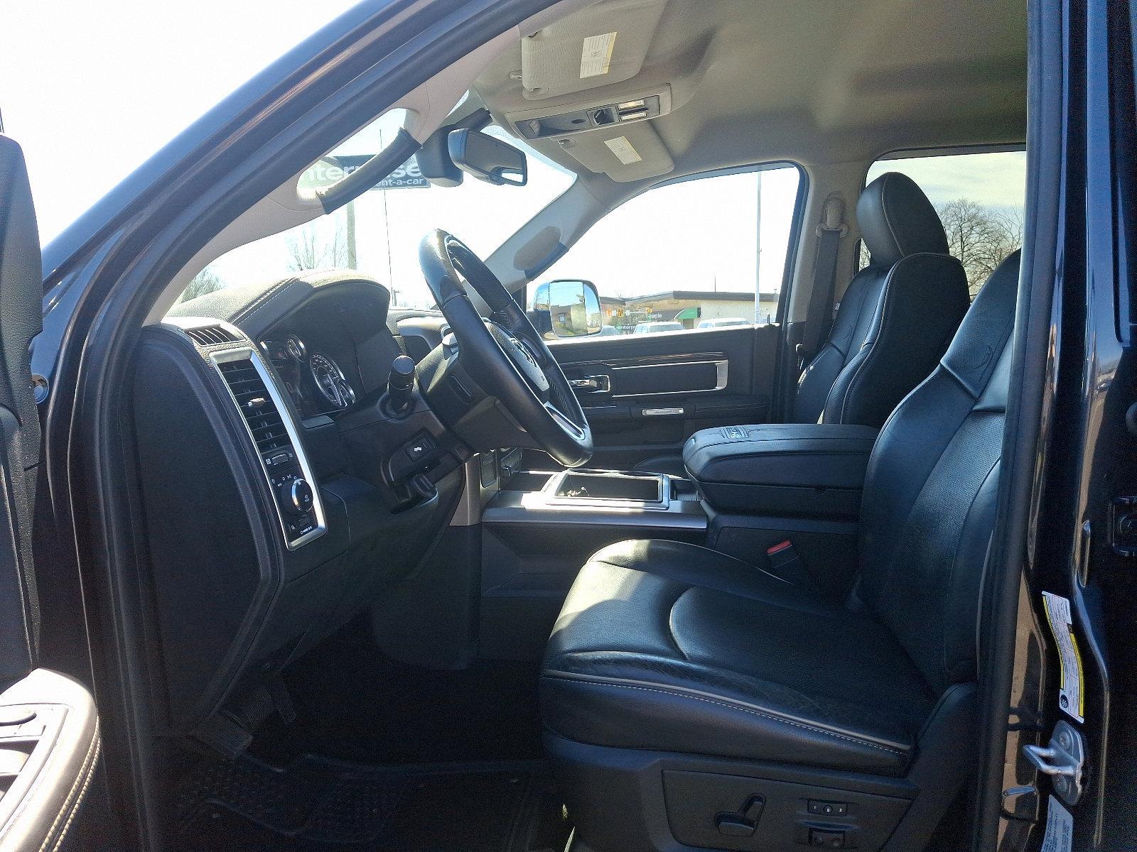 2015 Ram 3500 Vehicle Photo in Trevose, PA 19053