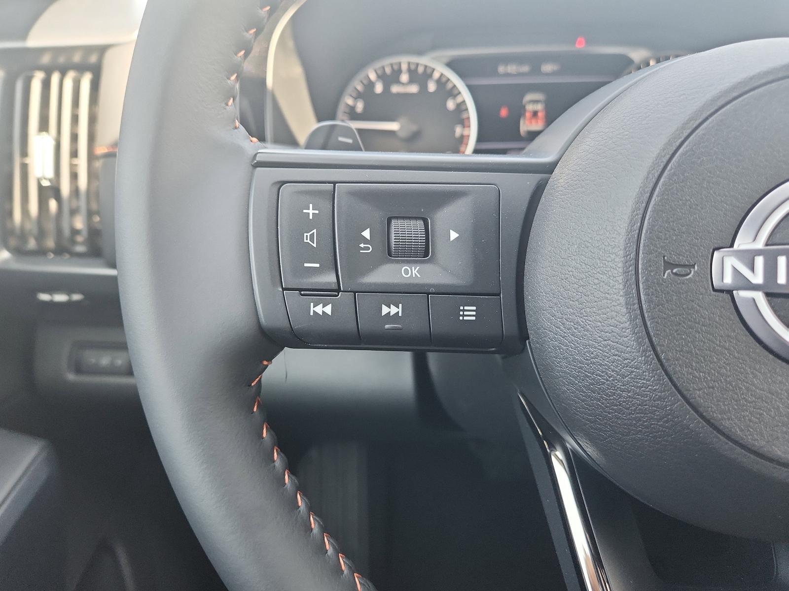 2025 Nissan Pathfinder Vehicle Photo in Albuquerque, NM 87110