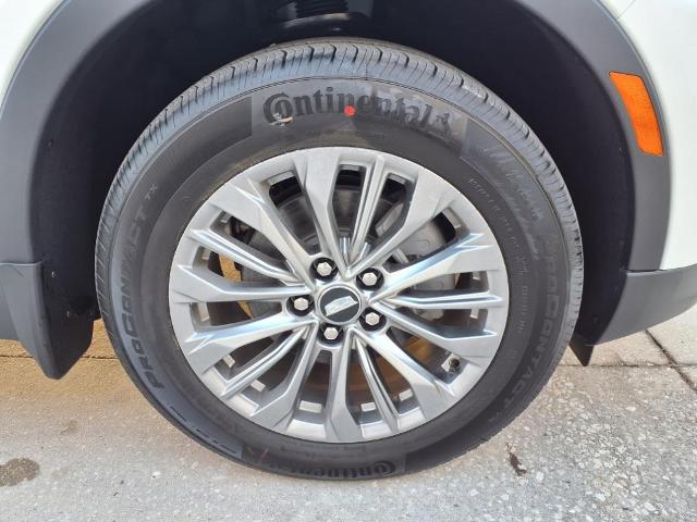 2025 Cadillac XT4 Vehicle Photo in TAMPA, FL 33612-3404
