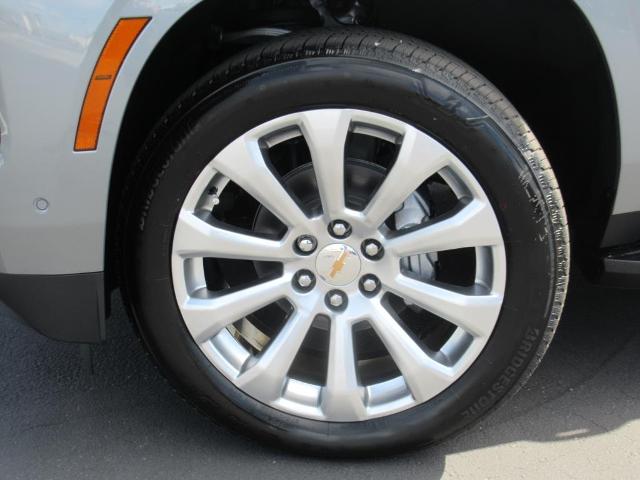 2025 Chevrolet Suburban Vehicle Photo in LEESBURG, FL 34788-4022