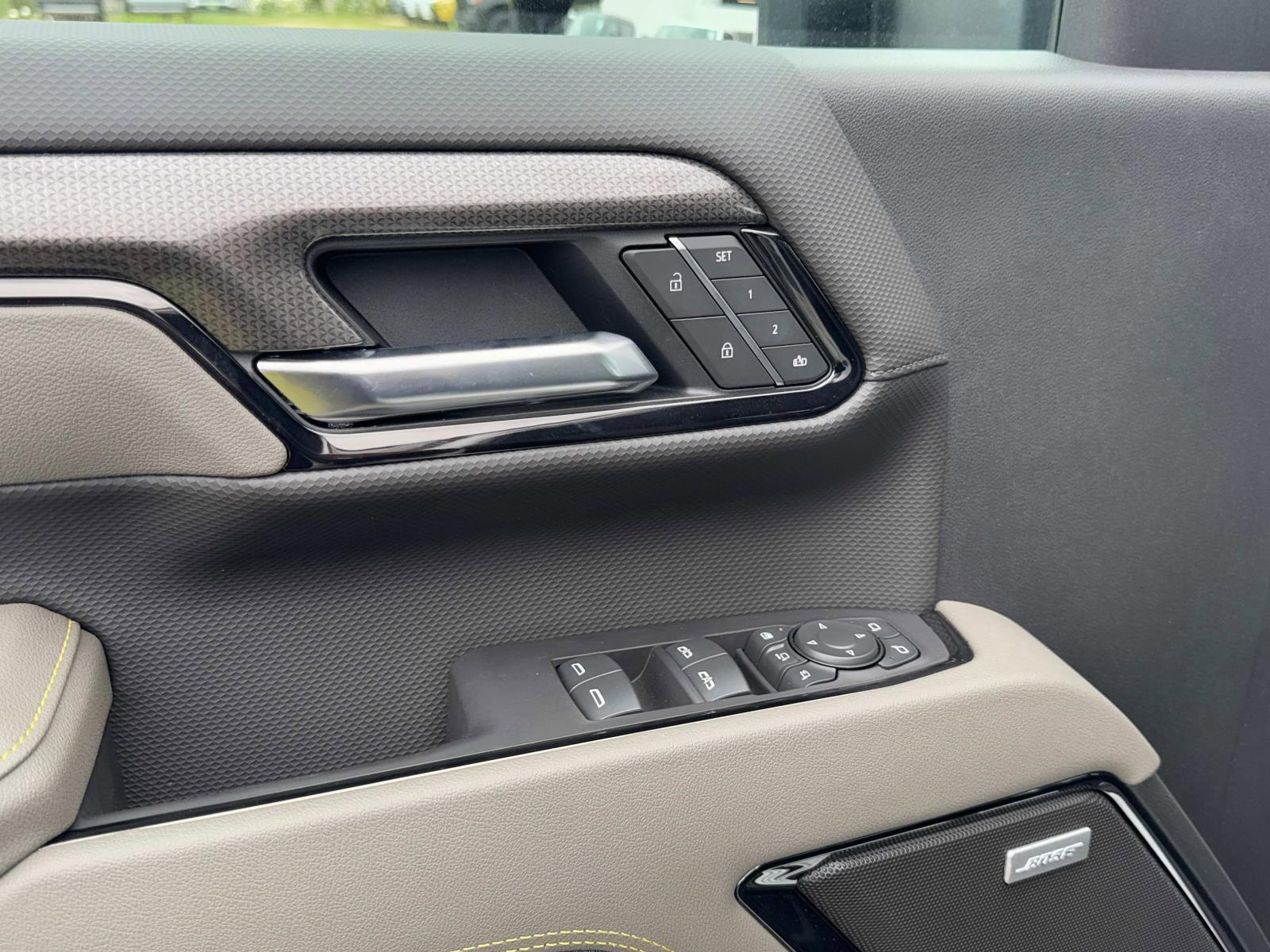 2025 Chevrolet Silverado 2500 HD Vehicle Photo in LOS ANGELES, CA 90007-3794