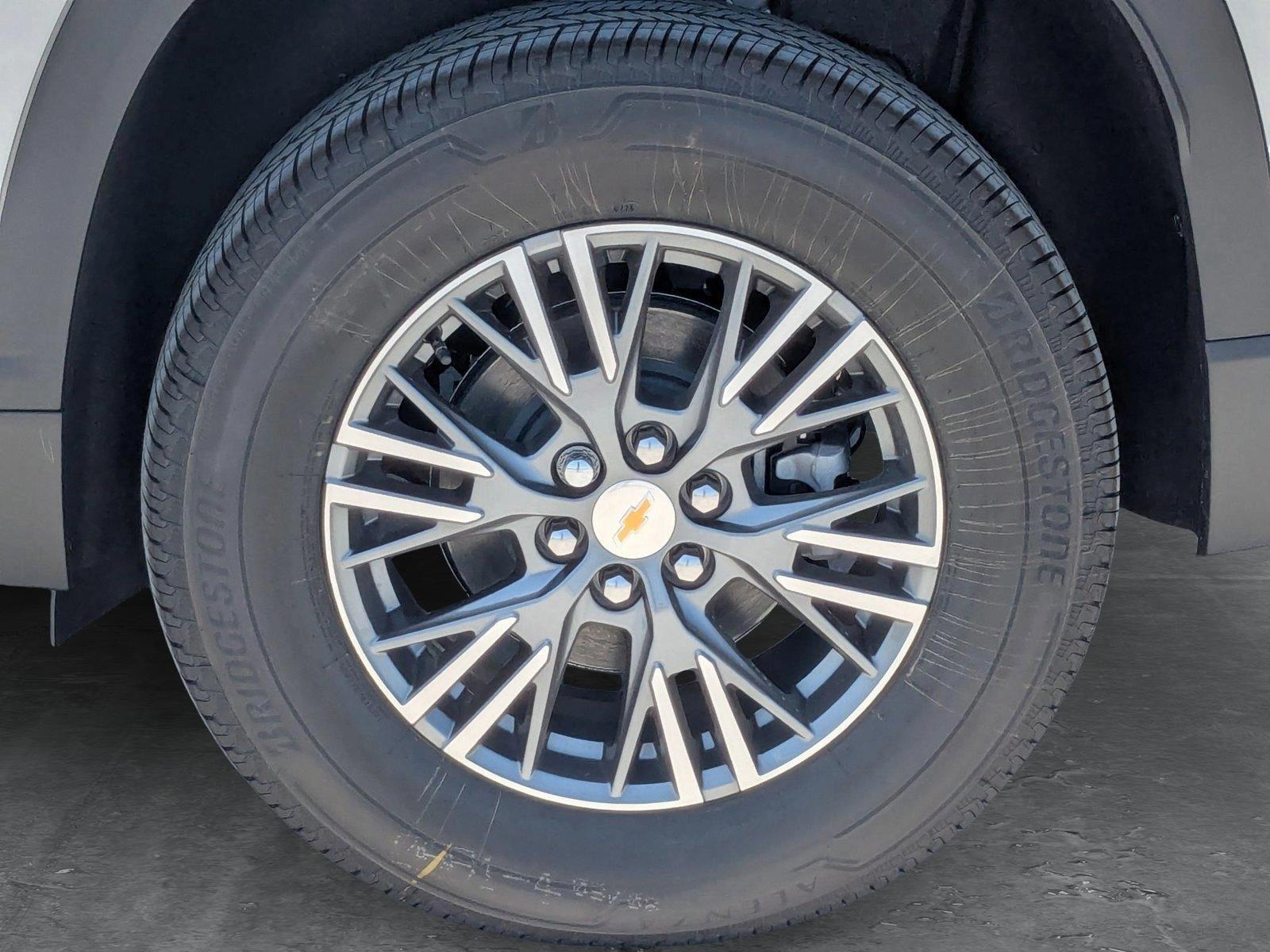 2025 Chevrolet Traverse Vehicle Photo in PEMBROKE PINES, FL 33024-6534