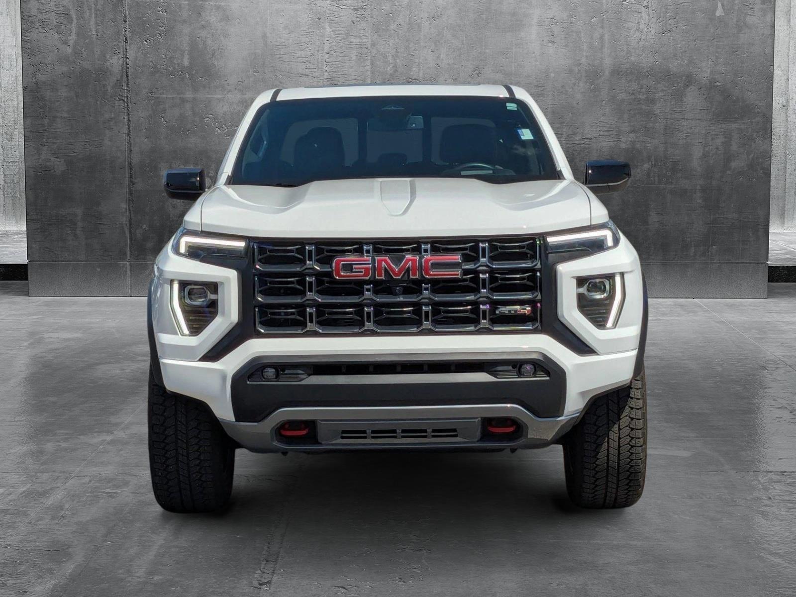 2024 GMC Canyon Vehicle Photo in St. Petersburg, FL 33713