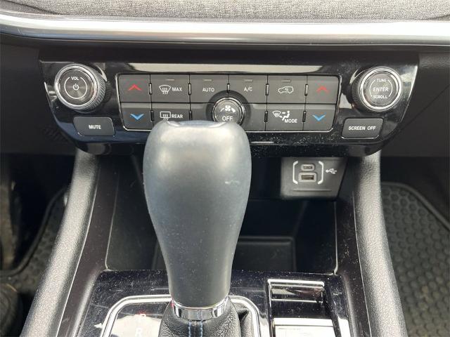 2022 Jeep Compass Vehicle Photo in TULLY, NY 13159-3159