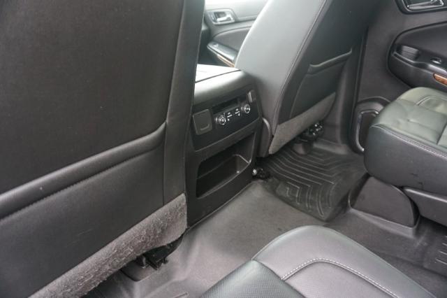 2019 Chevrolet Suburban Vehicle Photo in FAIRMONT, WV 26554-2318