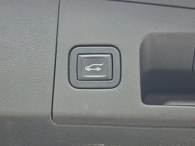 2017 Cadillac XT5 Vehicle Photo in DANBURY, CT 06810-5034