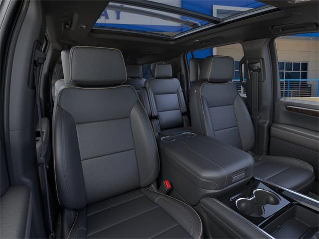 2025 Chevrolet Suburban Vehicle Photo in ENGLEWOOD, CO 80113-6708