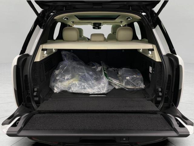 2025 Range Rover Vehicle Photo in Appleton, WI 54913