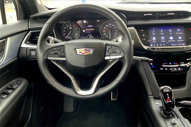 2023 Cadillac XT6 Vehicle Photo in TOPEKA, KS 66609-0000