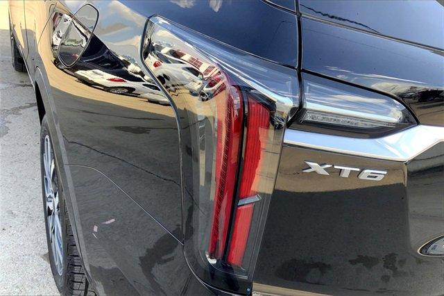 2024 Cadillac XT6 Vehicle Photo in TOPEKA, KS 66609-0000