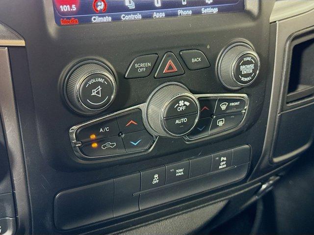 2021 Ram 1500 Classic Vehicle Photo in Flemington, NJ 08822