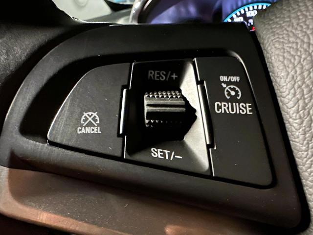 2022 Chevrolet Trax Vehicle Photo in Roslyn, NY 11576