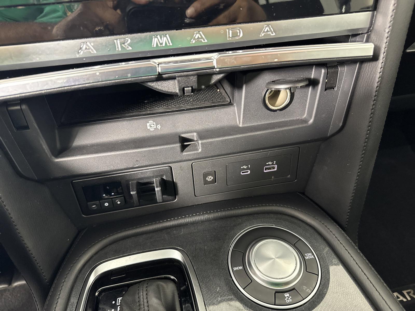 2024 Nissan Armada Vehicle Photo in GEORGETOWN, TX 78626-7508