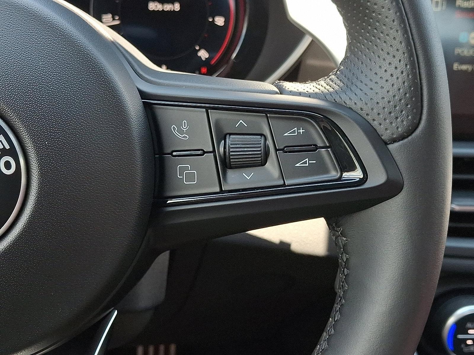 2025 Alfa Romeo Giulia Vehicle Photo in Mechanicsburg, PA 17050