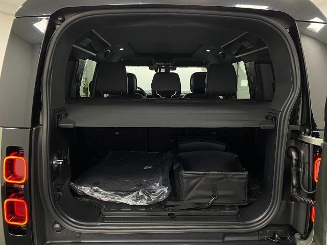 2025 Defender Vehicle Photo in Appleton, WI 54913