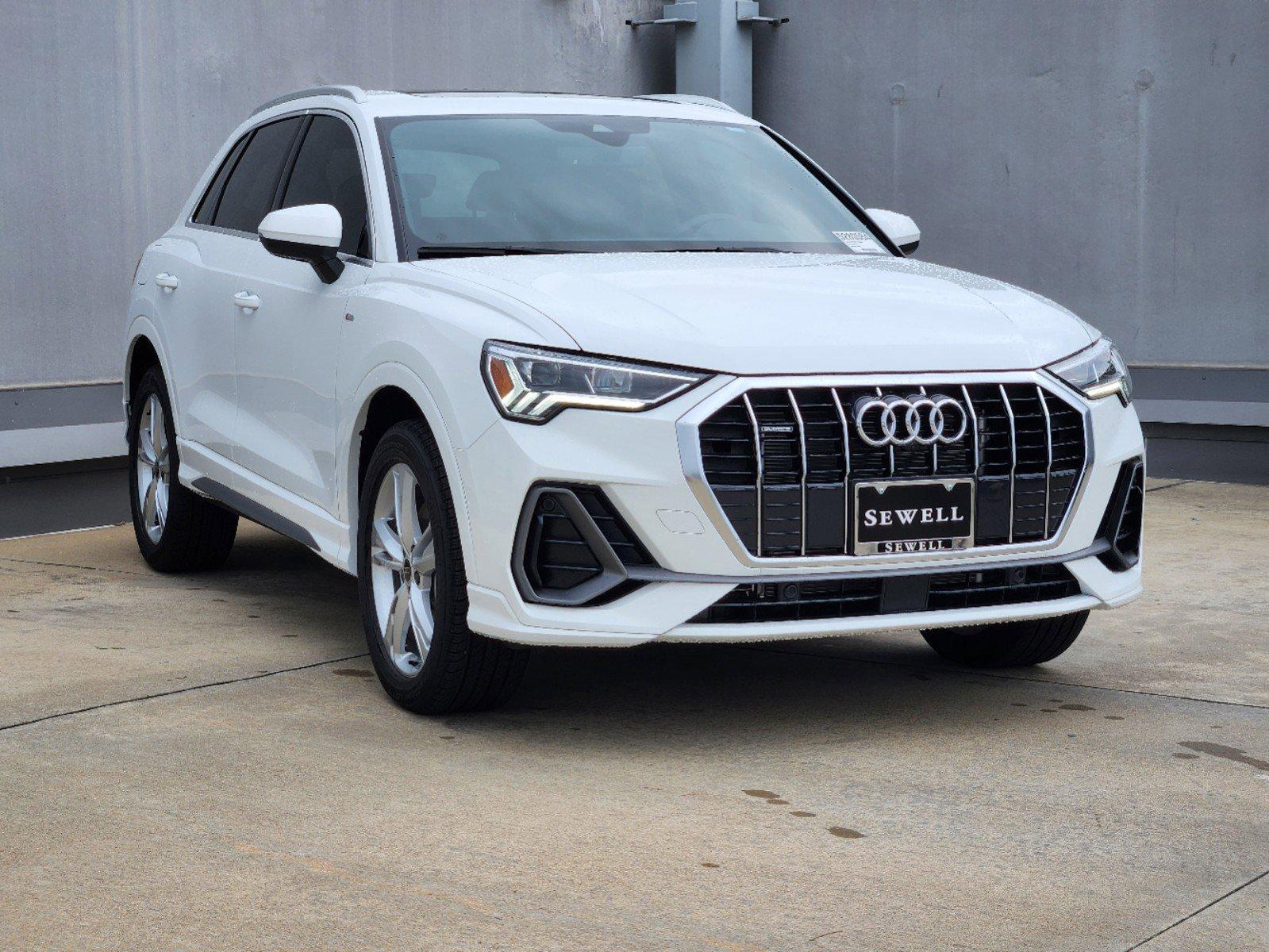 2024 Audi Q3 Vehicle Photo in SUGAR LAND, TX 77478