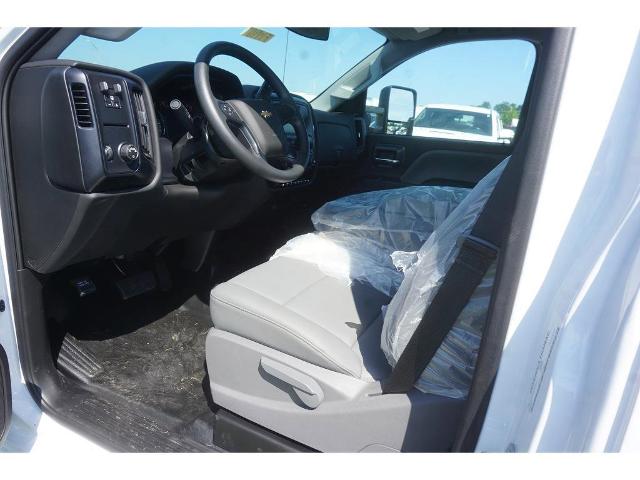 2023 Chevrolet Silverado 6500 HD Vehicle Photo in ALCOA, TN 37701-3235