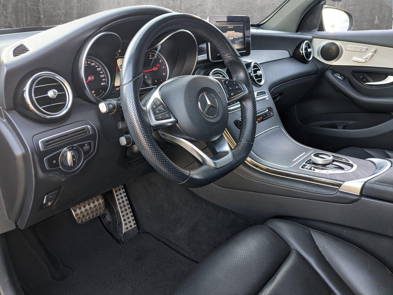 2019 Mercedes-Benz GLC Vehicle Photo in VALENCIA, CA 91355-1705