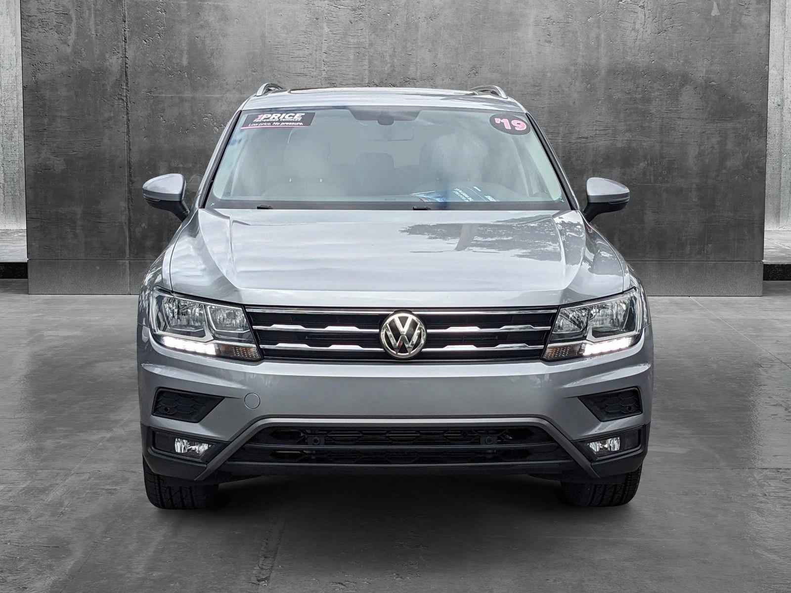 2019 Volkswagen Tiguan Vehicle Photo in GREENACRES, FL 33463-3207