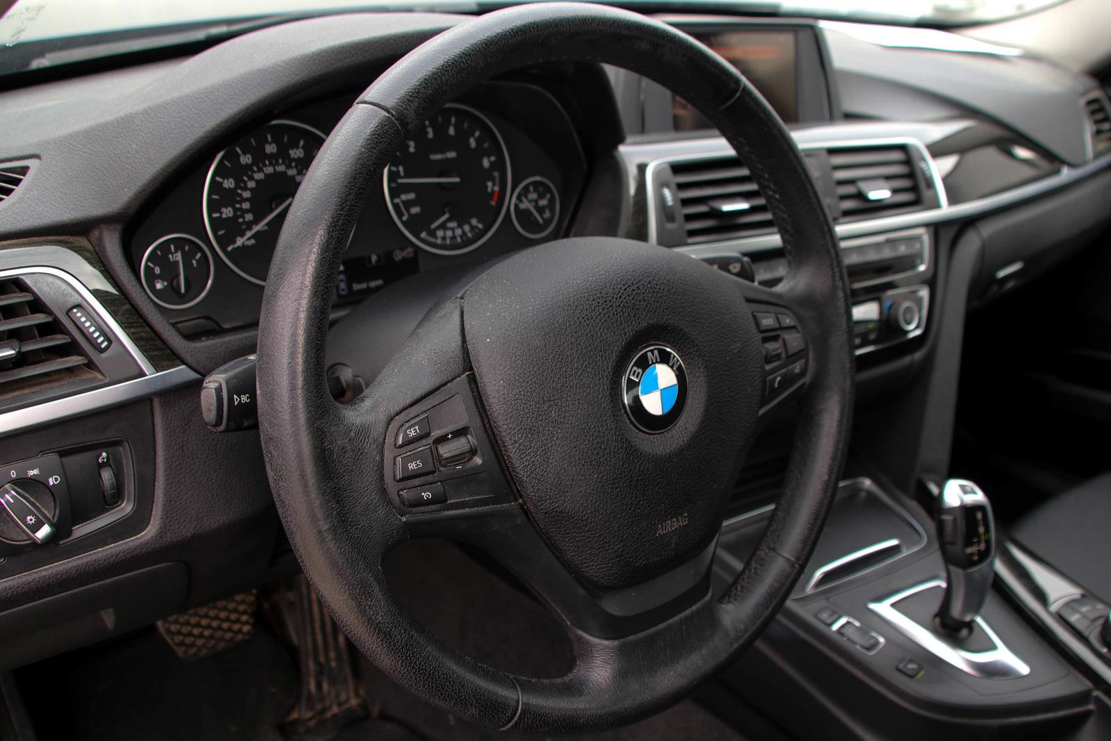 2017 BMW 320i Vehicle Photo in SUGAR LAND, TX 77478