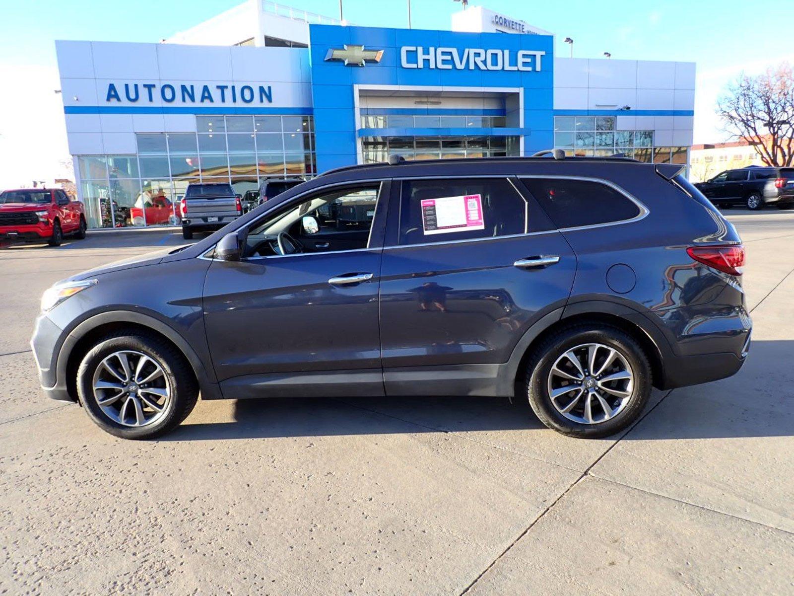 2017 Hyundai Santa Fe Vehicle Photo in DENVER, CO 80221-3610