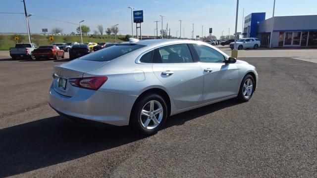 2022 Chevrolet Malibu Vehicle Photo in NEDERLAND, TX 77627-8017