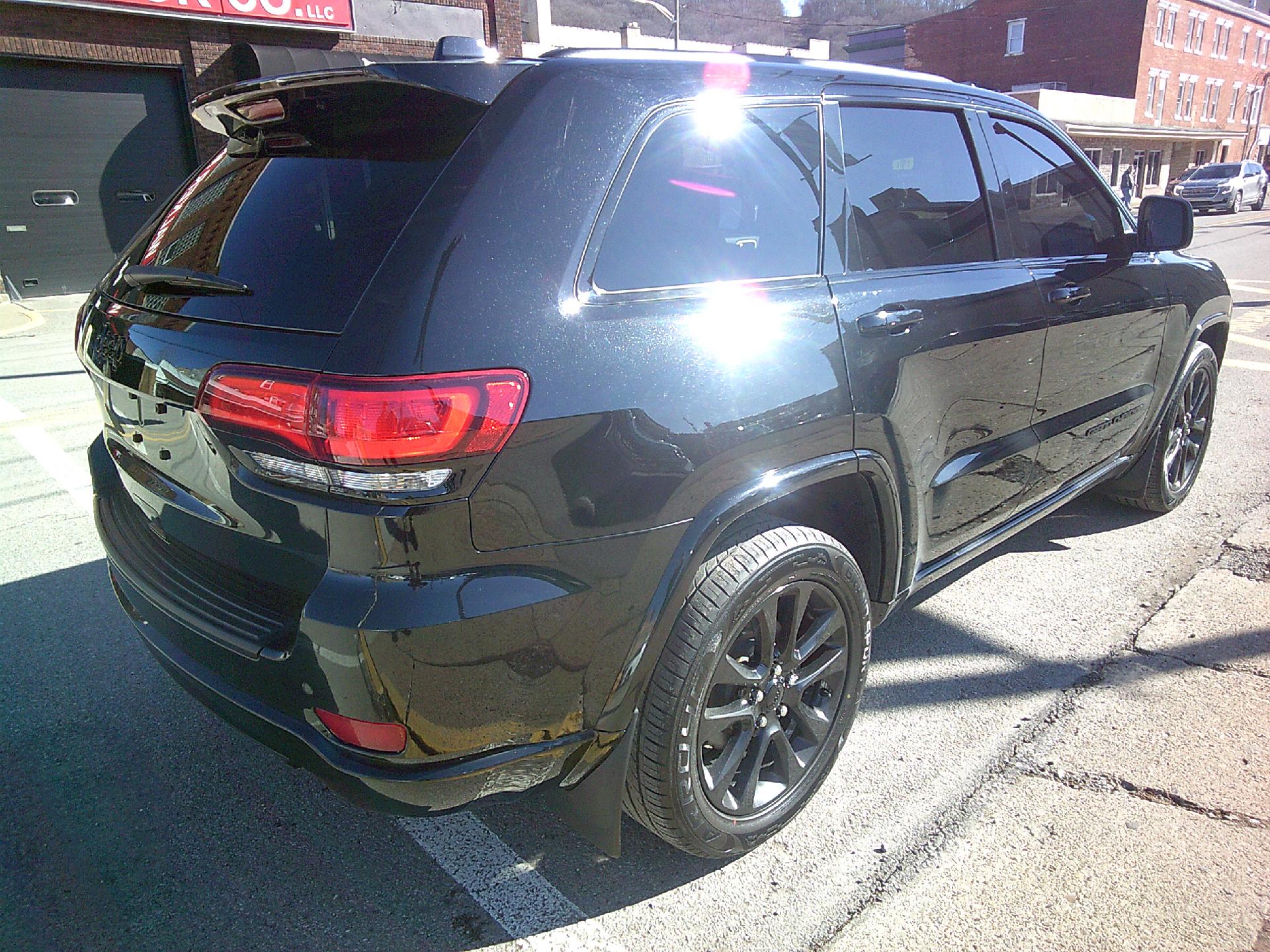 2019 Jeep Grand Cherokee Vehicle Photo in KITTANNING, PA 16201-1536