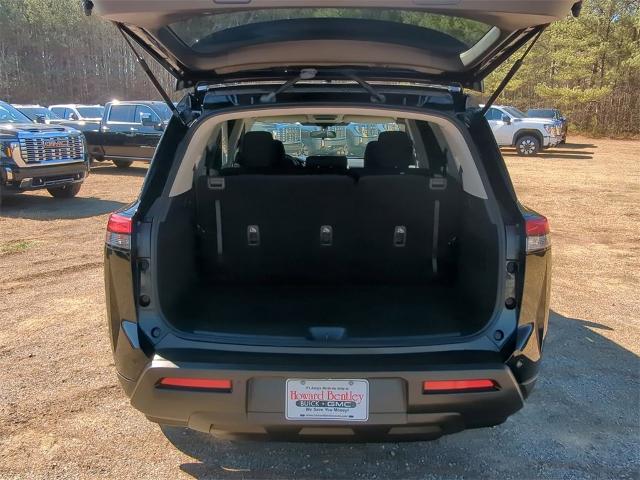 2024 Nissan Pathfinder Vehicle Photo in ALBERTVILLE, AL 35950-0246