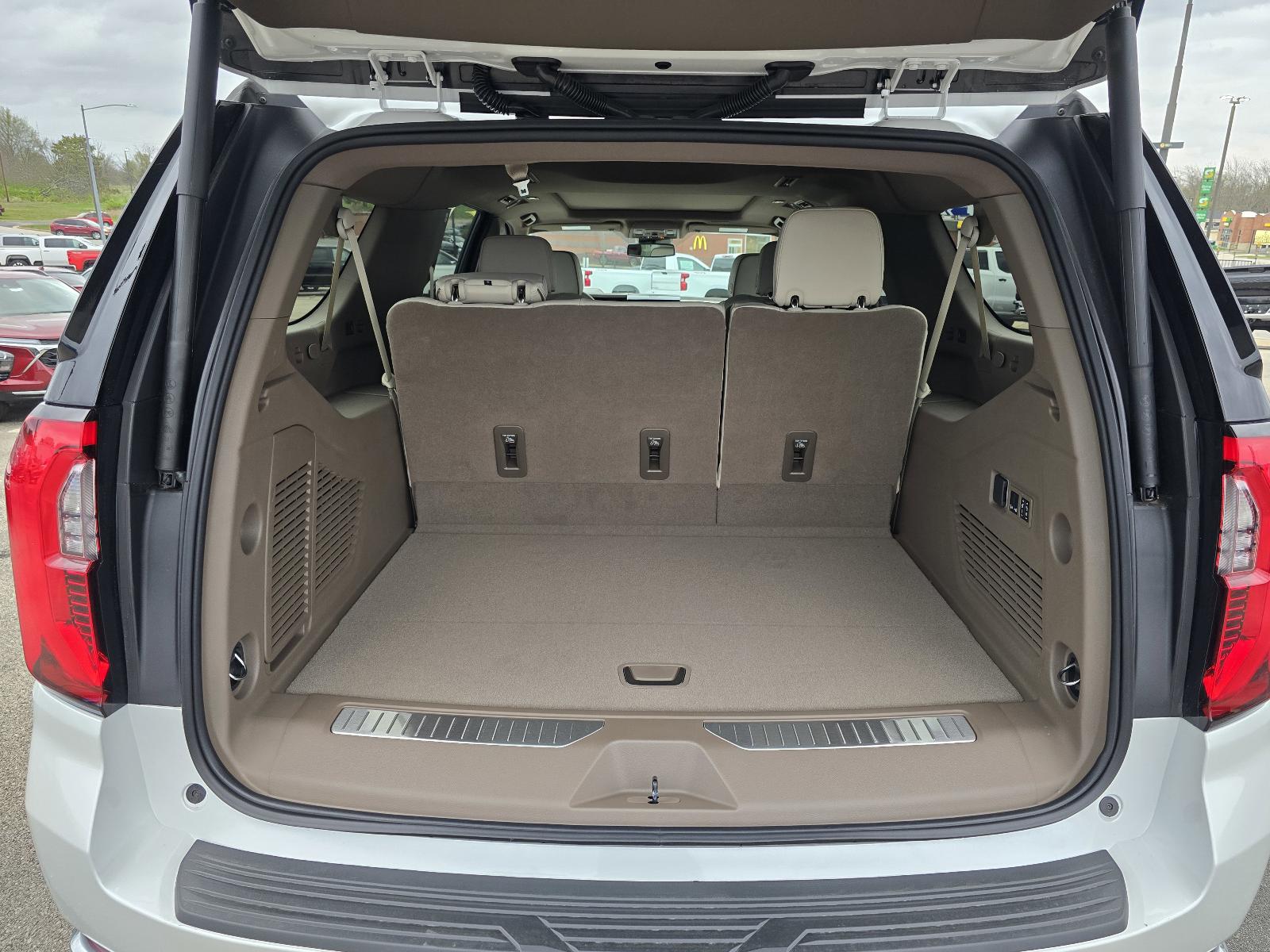 2025 GMC Yukon XL Vehicle Photo in Rolla, MO 65401