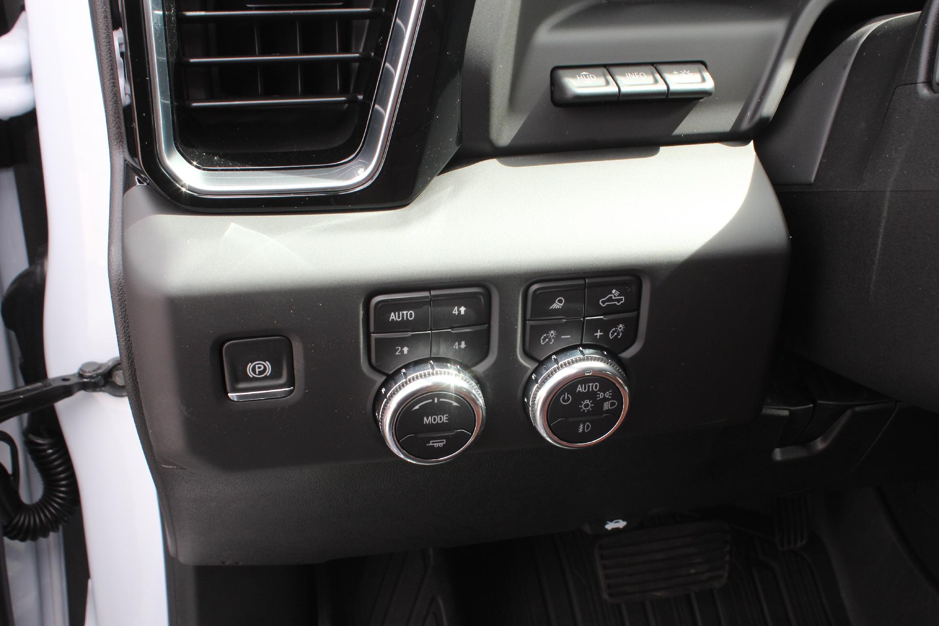 2025 GMC Sierra 3500 HD Vehicle Photo in AURORA, CO 80012-4011