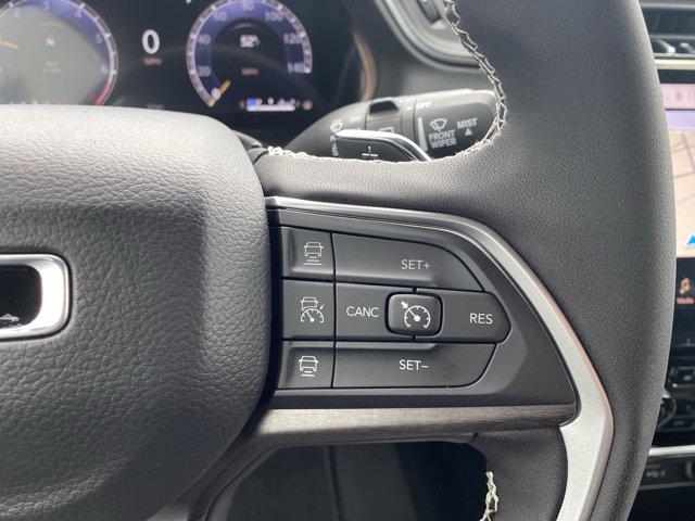 2025 Jeep Grand Cherokee Vehicle Photo in Doylsetown, PA 18901