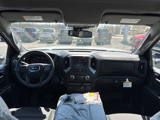 2025 GMC Sierra 3500 HD Chassis Cab Vehicle Photo in MEDINA, OH 44256-9631