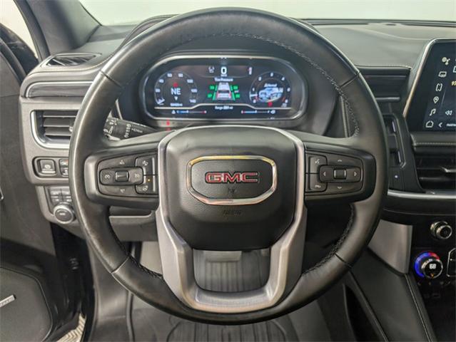 2023 GMC Yukon XL Vehicle Photo in ENGLEWOOD, CO 80113-6708