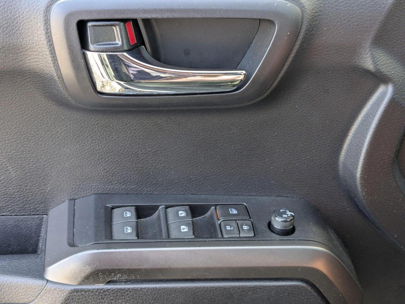 2021 Toyota Tacoma 4WD Vehicle Photo in Tampa, FL 33614