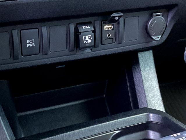 2019 Toyota Tacoma 2WD Vehicle Photo in Hinesville, GA 31313