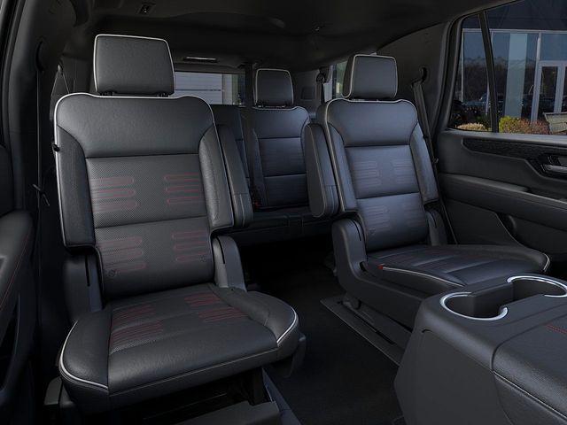 2025 GMC Yukon Vehicle Photo in DANBURY, CT 06810-5034