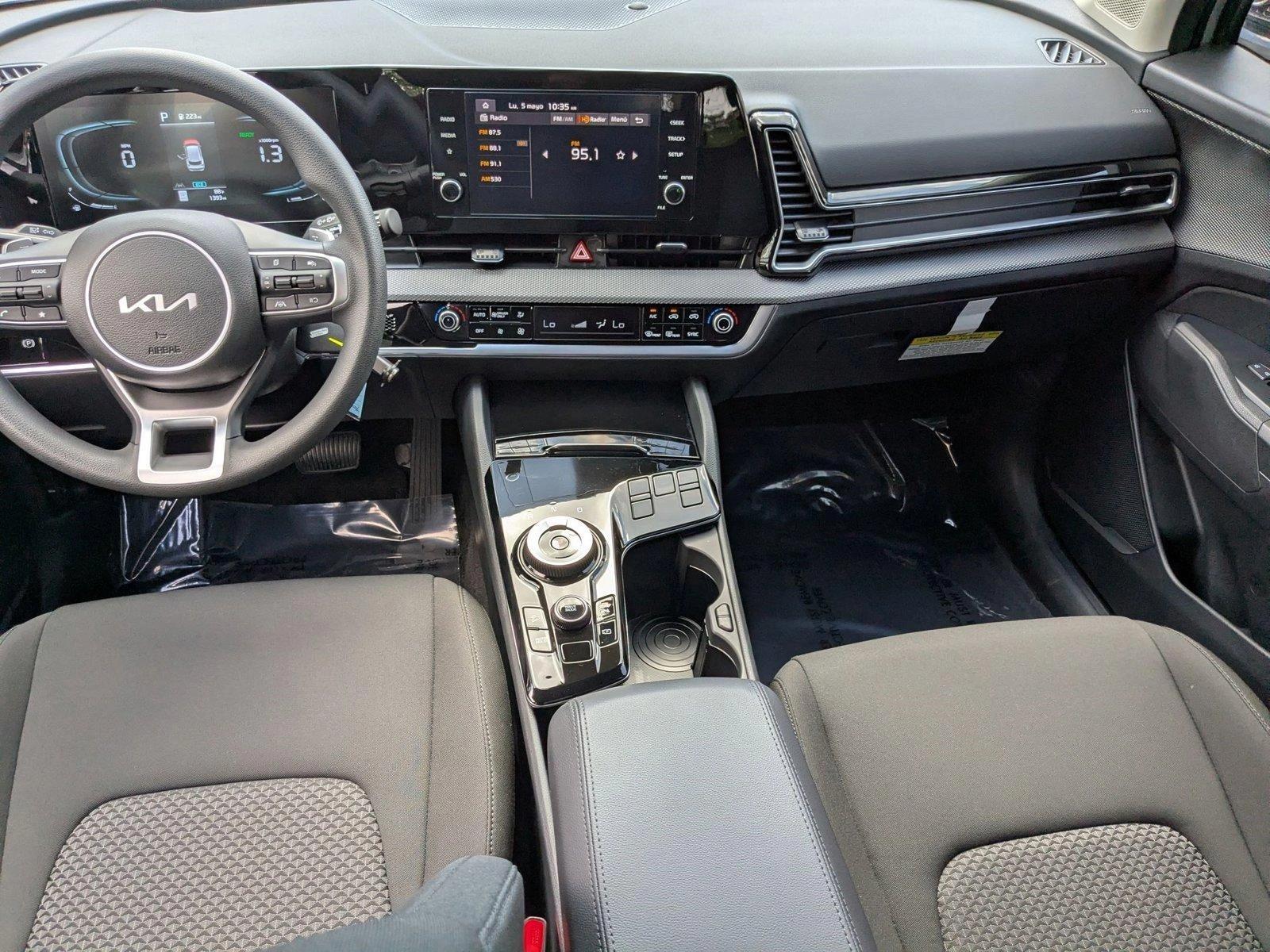 2025 Kia Sportage Hybrid Vehicle Photo in Miami, FL 33169