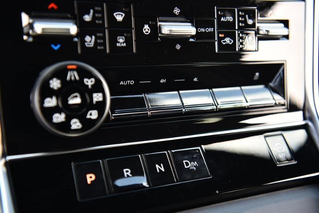 2025 Nissan Armada Vehicle Photo in Ballwin, MO 63011