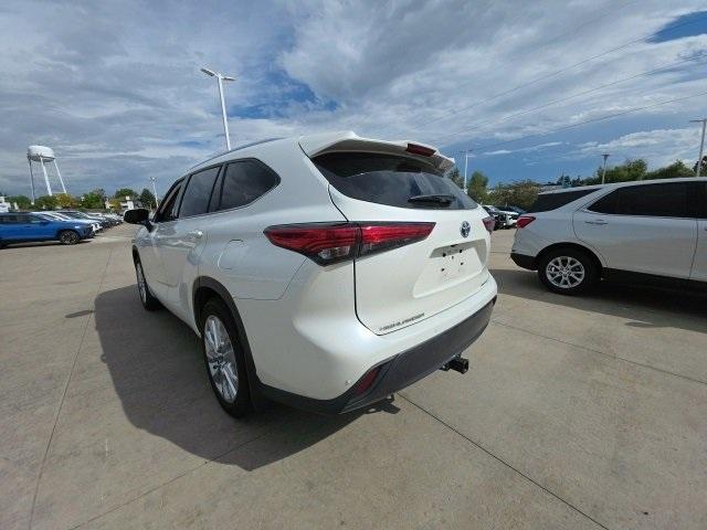 2021 Toyota Highlander Vehicle Photo in ENGLEWOOD, CO 80113-6708