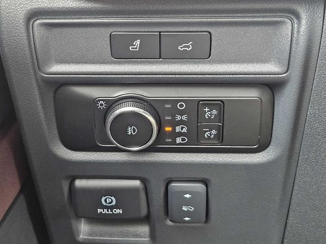 2024 Ford Expedition Max Vehicle Photo in FORT WORTH, TX 76132
