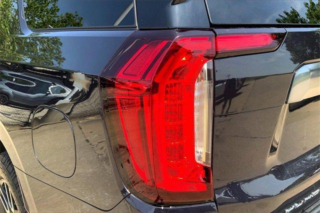 2023 GMC Yukon Vehicle Photo in KANSAS CITY, MO 64114-4545