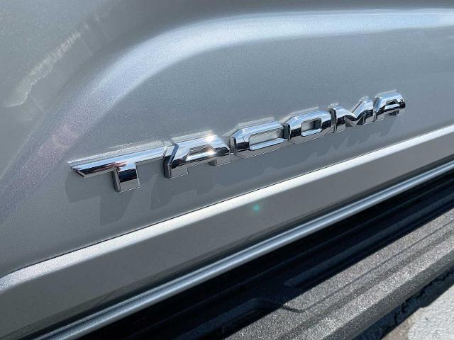 2024 Toyota Tacoma 4WD Vehicle Photo in MOON TOWNSHIP, PA 15108-2571