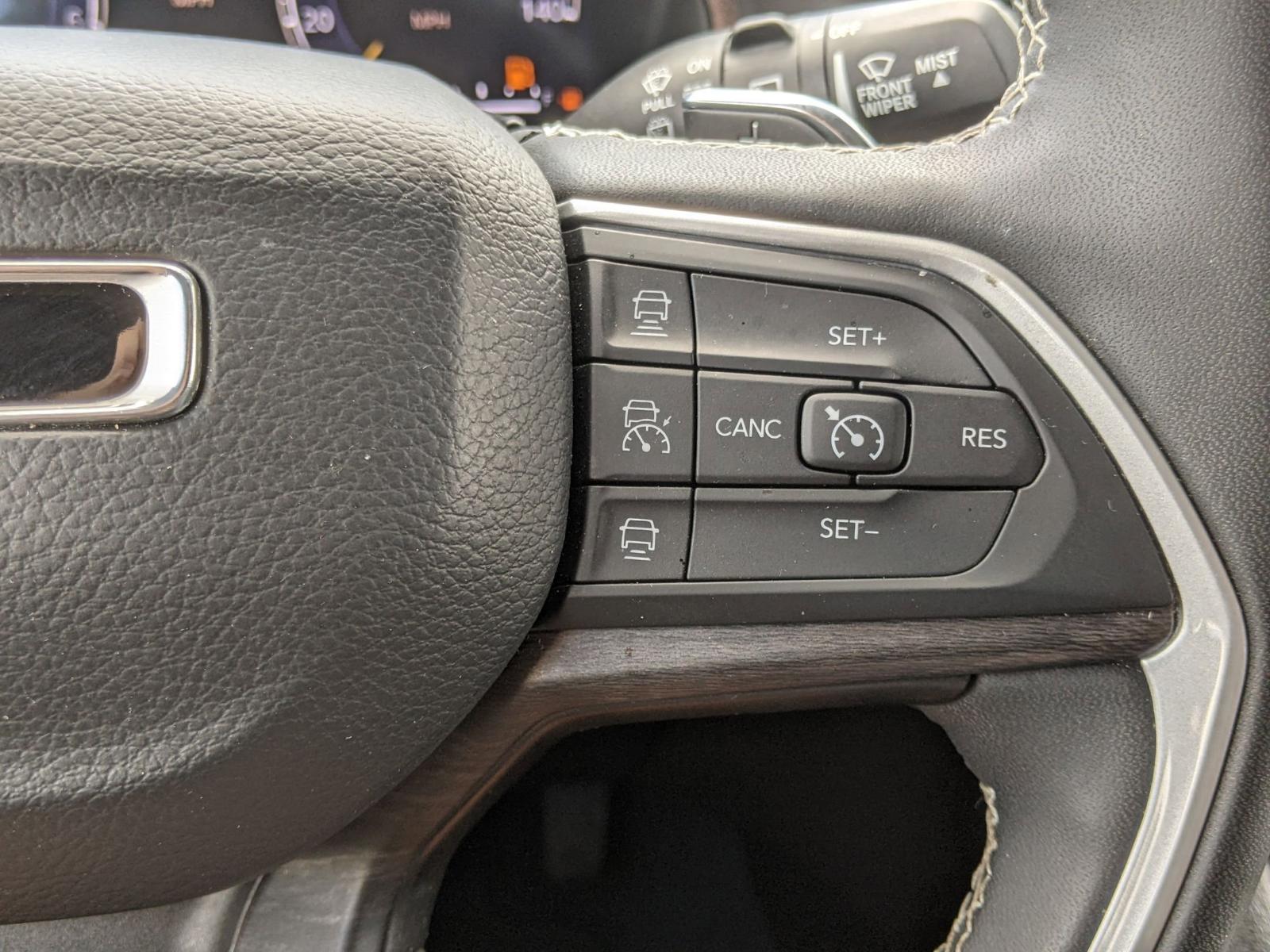 2023 Jeep Grand Cherokee Vehicle Photo in Seguin, TX 78155