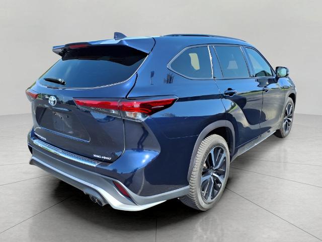 2022 Toyota Highlander Vehicle Photo in Oshkosh, WI 54904